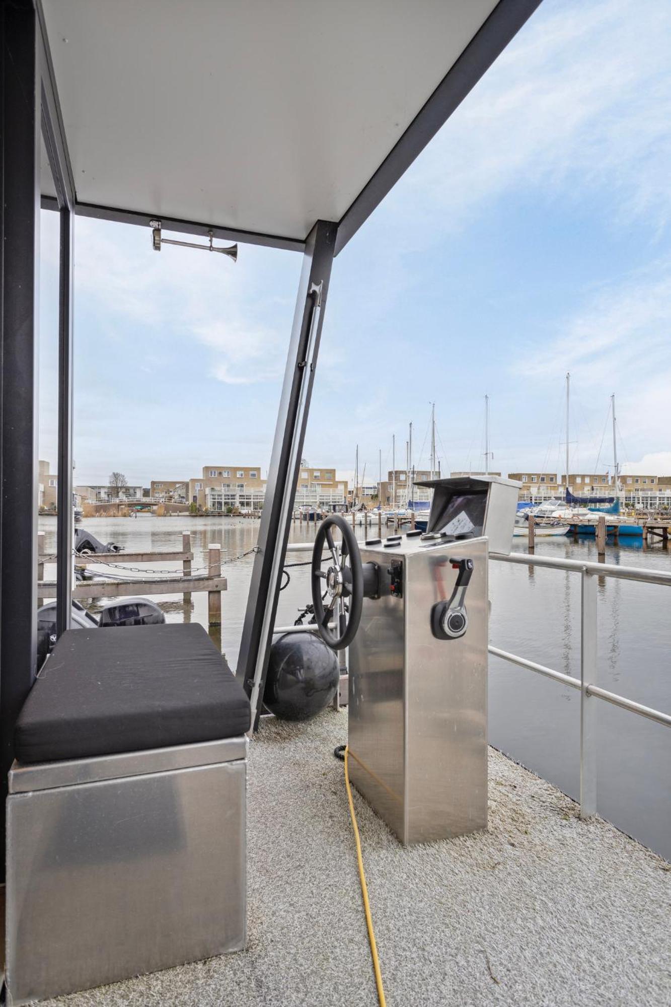 Luxurious Waterloft Near Beach And Centre By Weltevreden Experience Zeewolde Extérieur photo