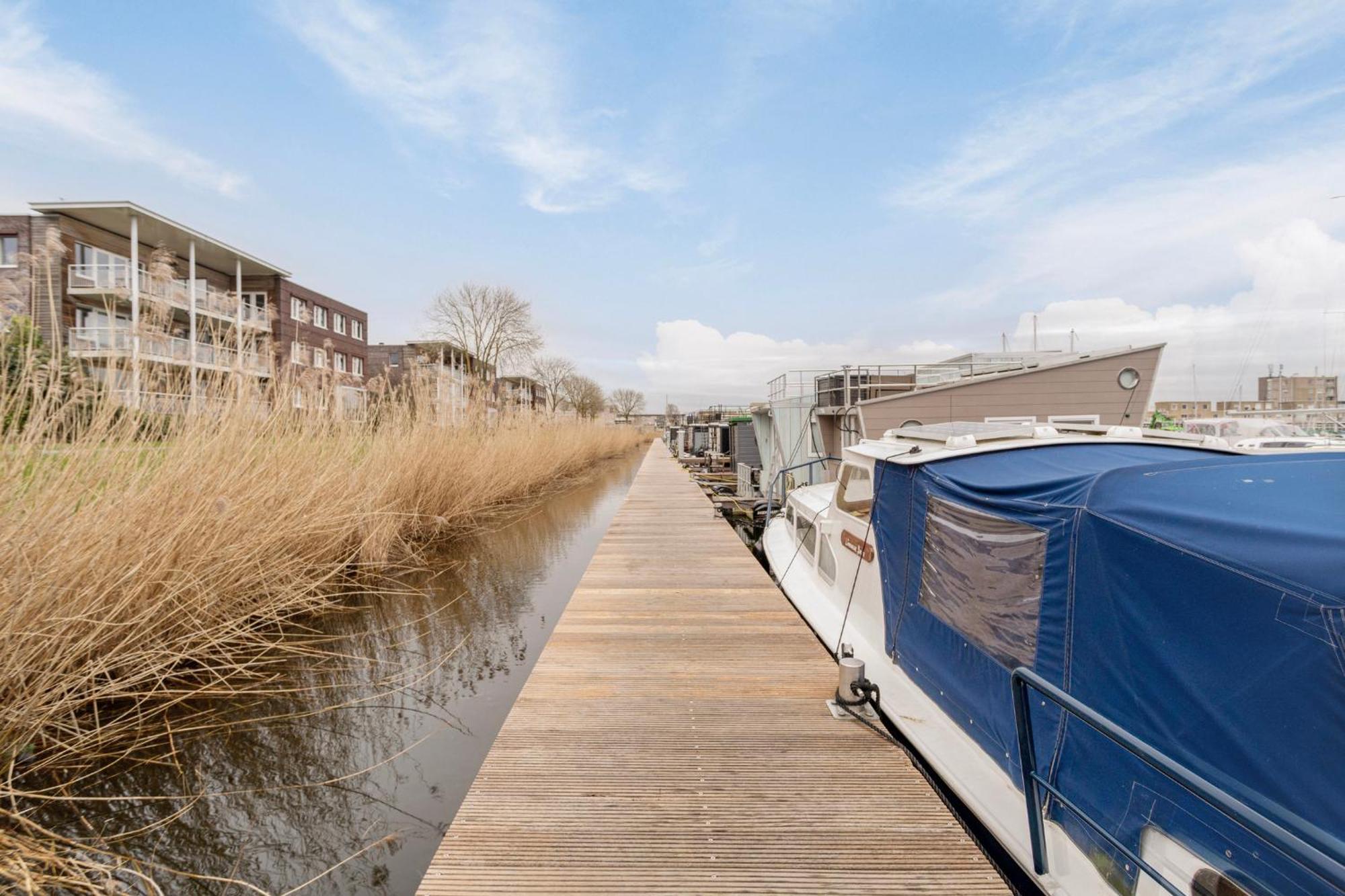 Luxurious Waterloft Near Beach And Centre By Weltevreden Experience Zeewolde Extérieur photo