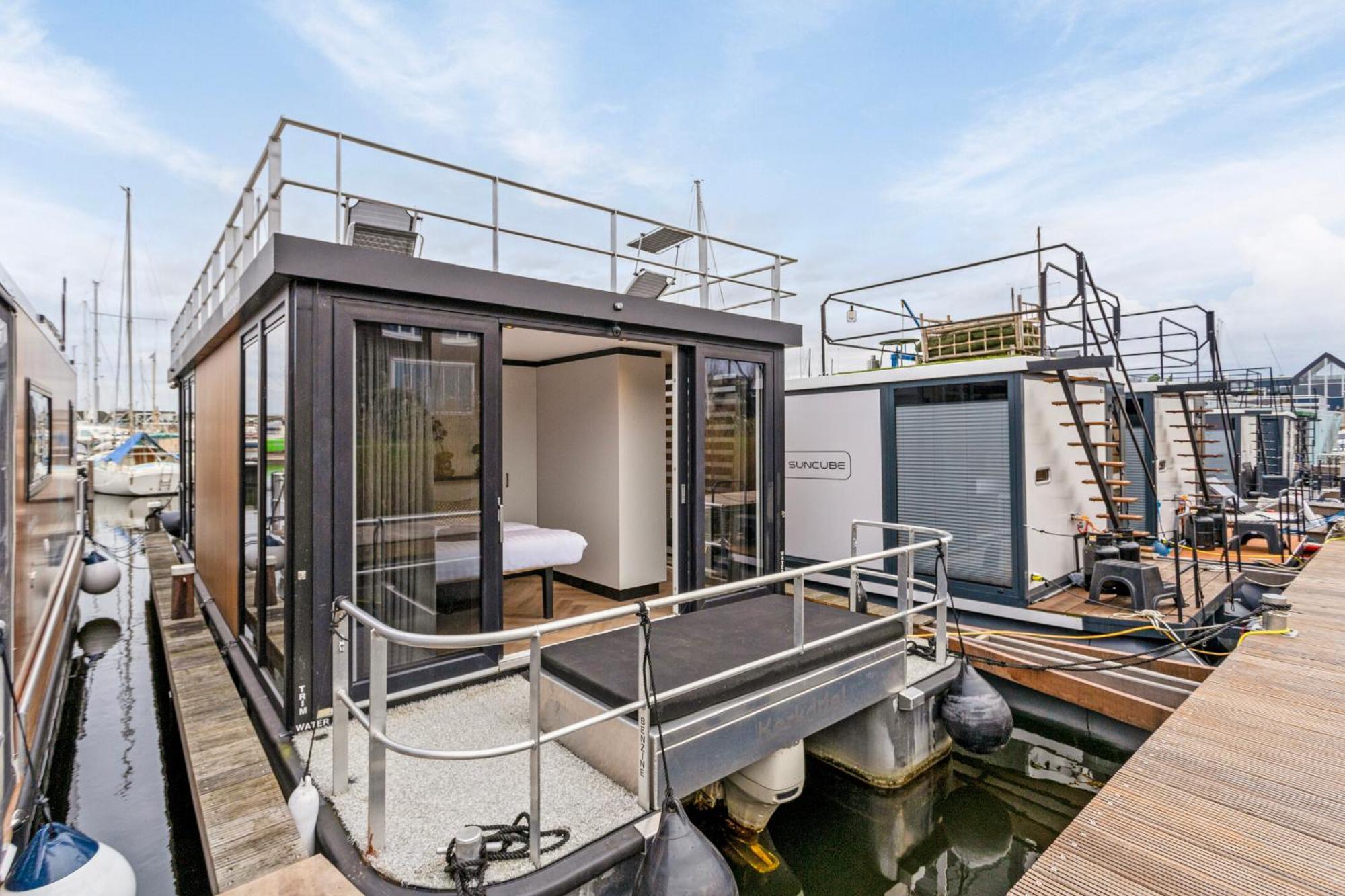 Luxurious Waterloft Near Beach And Centre By Weltevreden Experience Zeewolde Extérieur photo