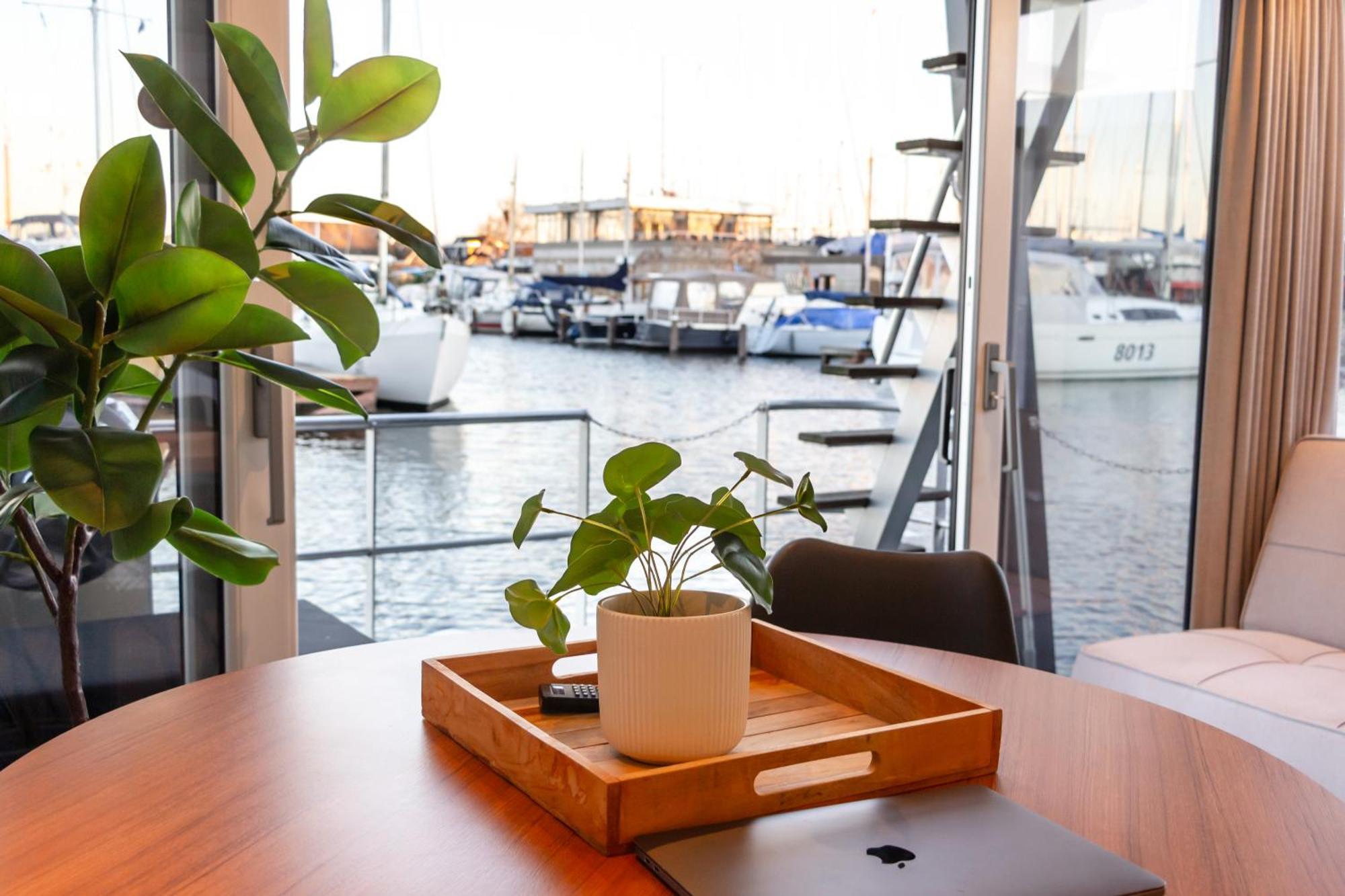 Luxurious Waterloft Near Beach And Centre By Weltevreden Experience Zeewolde Extérieur photo